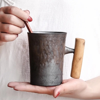 Japanese Style Vintage Ceramic Coffee Mug Tumbler Rust Glaze Tea Milk Beer Mug with Wood Handle Water Cup Home Office Dr